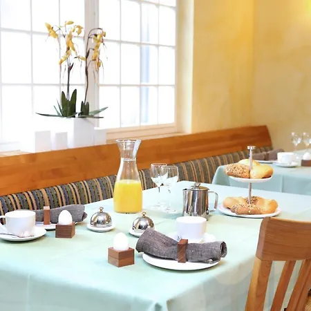 Gaestehaus Kickert فندق *