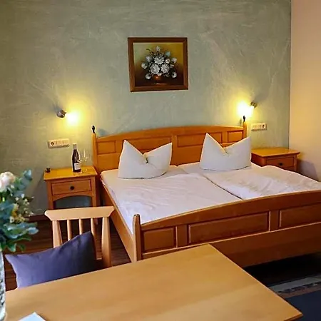 Gaestehaus Kickert Hotel